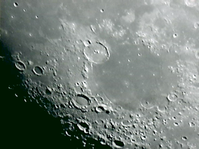 Mond2 1500mm 13.02.03 Webcam.jpg